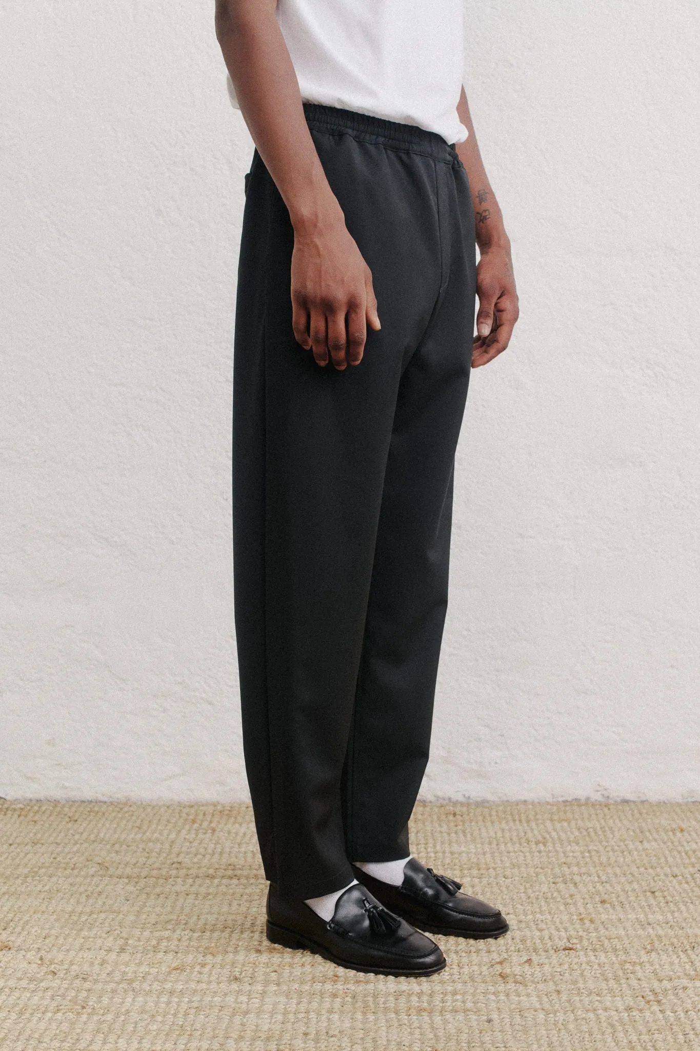 A Kind of Guise Banasa Pants Dark Green