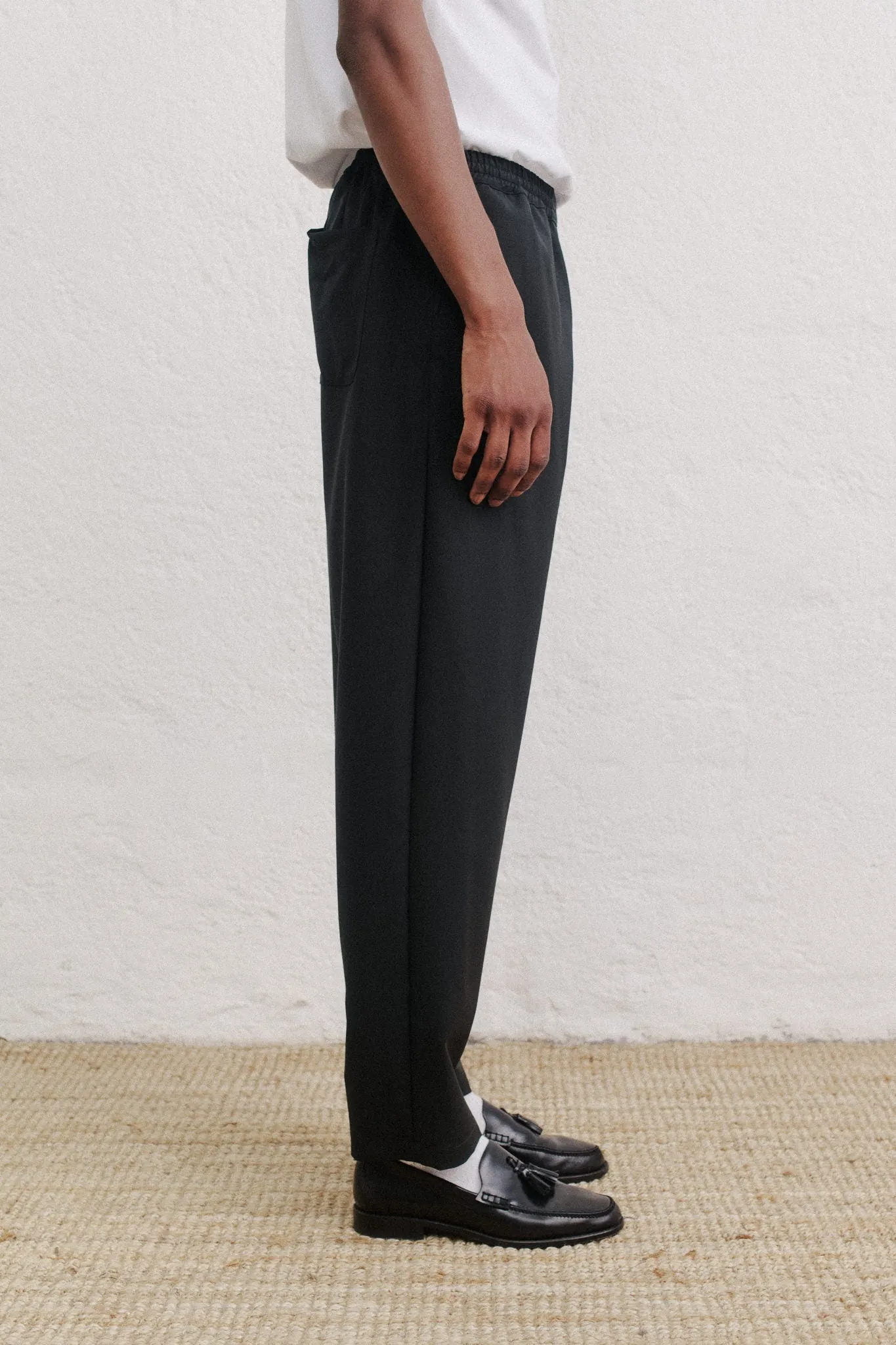 A Kind of Guise Banasa Pants Dark Green