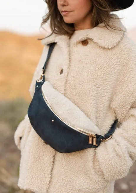 Nicole Bumbag in Sherpa (Navy)