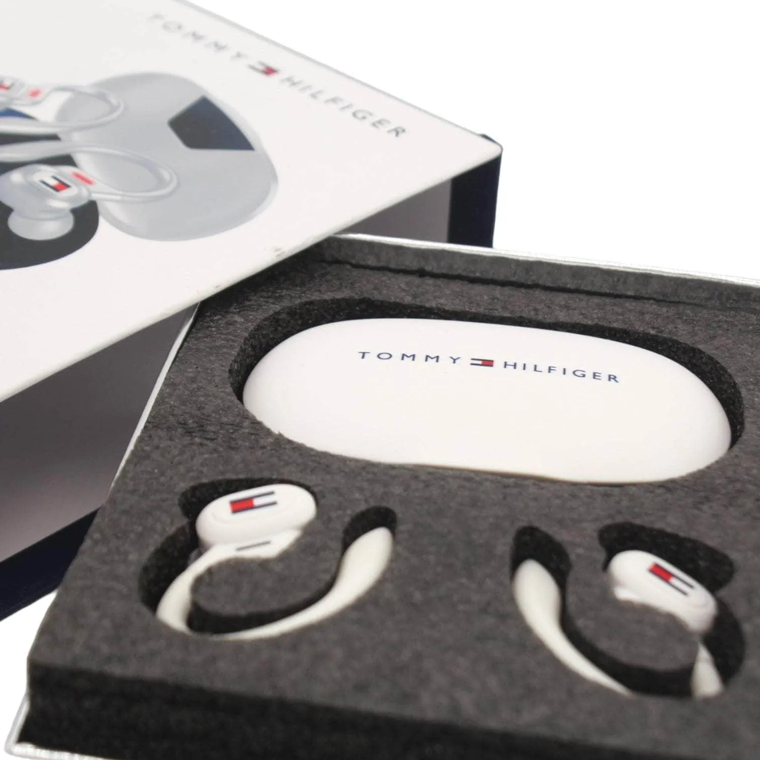 Tommy Hilfiger White Wireless Earbuds